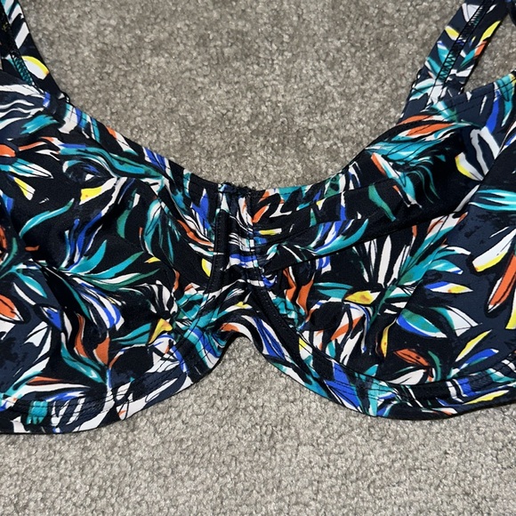 MAGISCULPT 34DDD bikini 👙 top - Picture 2 of 5